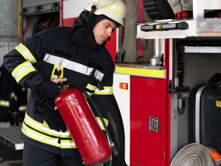 Celebracja stulecia istnienia Ochotniczej Straży Pożarnej w Rdzawce i przekazanie nowych pojazdów ratowniczych