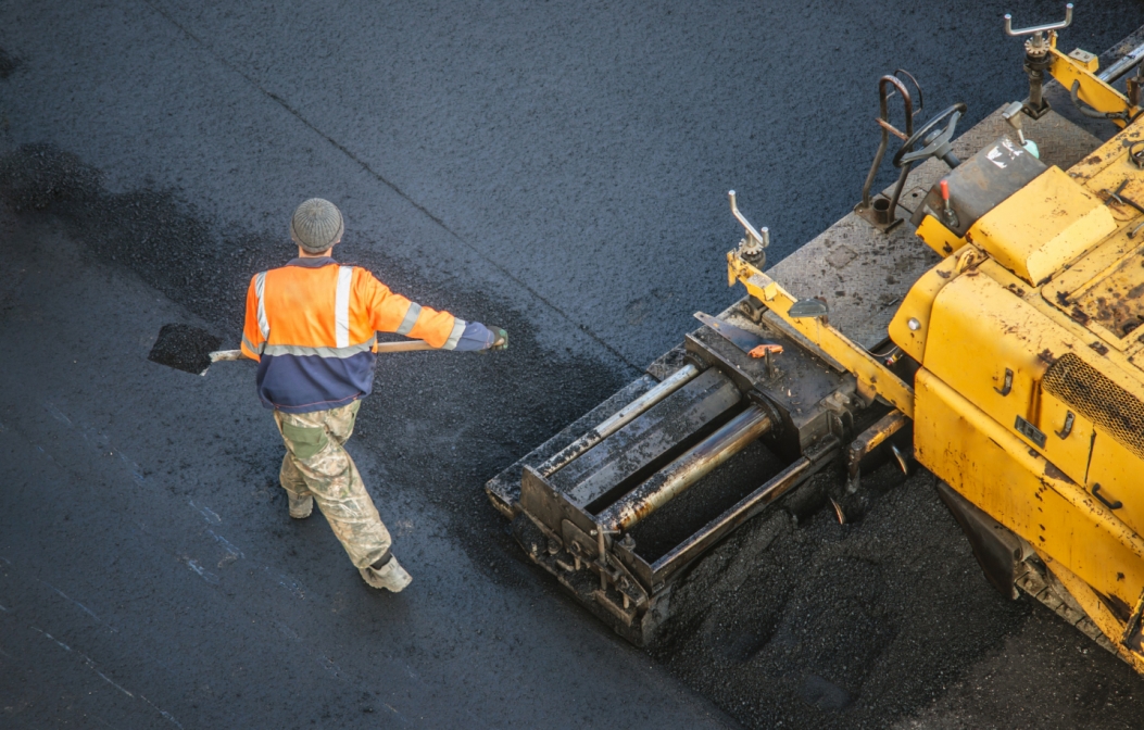 Podpisanie umowy na remont i budowę infrastruktury drogowej w Kamiennogórze o wartości 13 mln złotych